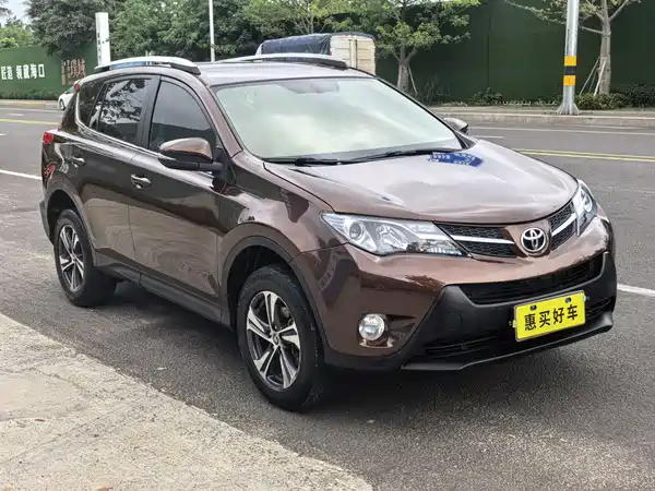 Toyota RAV4 2015