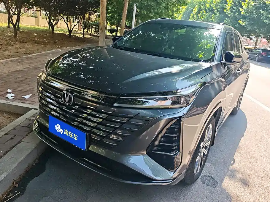 Changan CS75 PLUS 2025 — фото 1