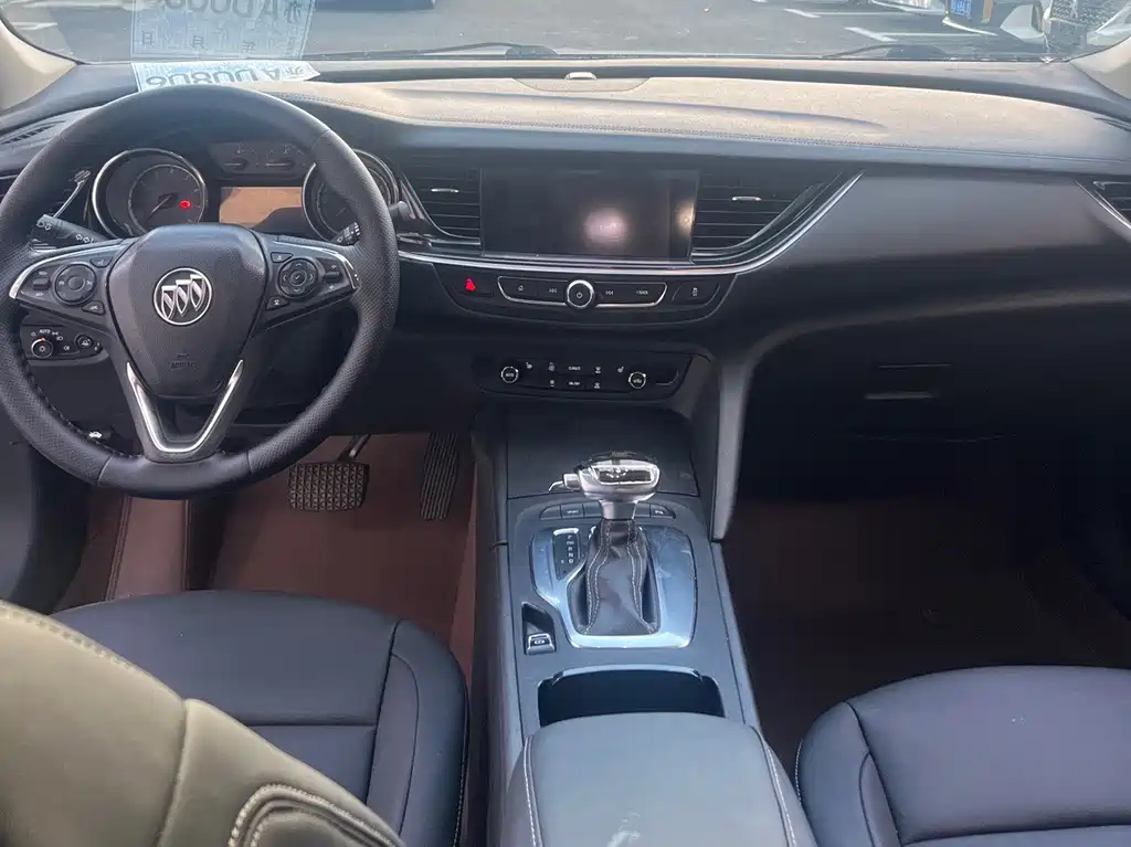 Buick Regal 2020 — фото 10