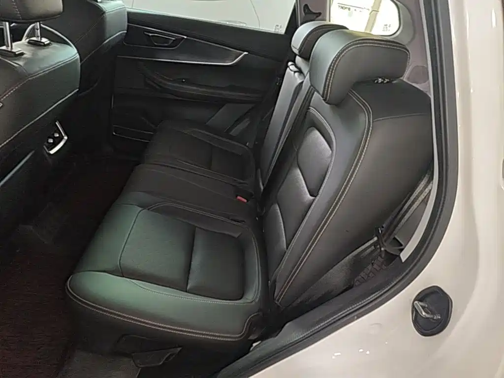 Chery Tiggo 8 2021 — фото 17
