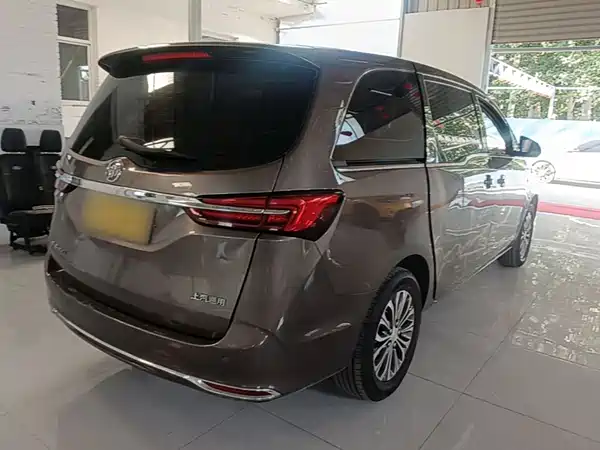 Buick GL8 2022