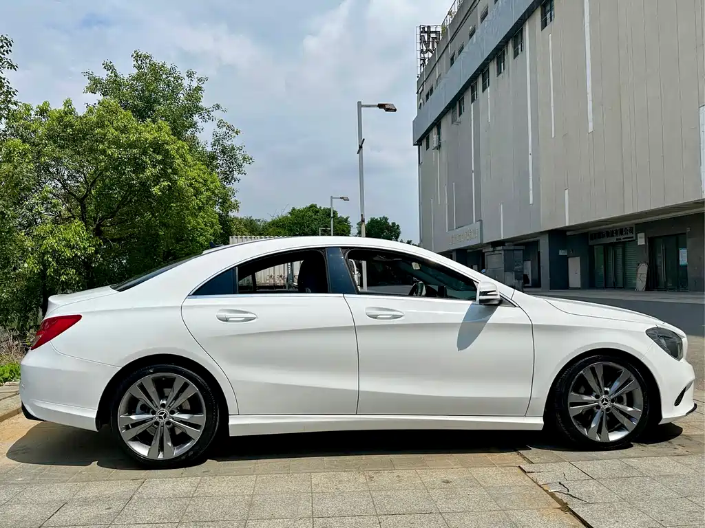 Mercedes-Benz CLA 2018 — фото 19