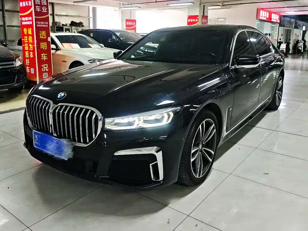 BMW 7 Series 2021 — фото 1