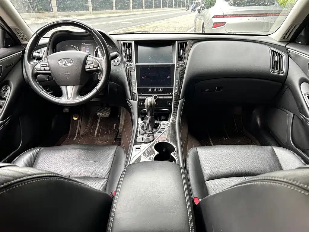 Infiniti Q50 2015 — фото 15