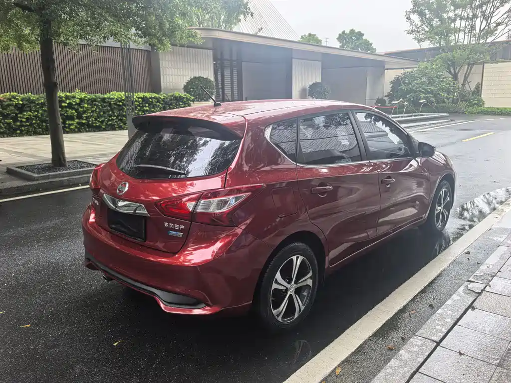Nissan Tiida 2018