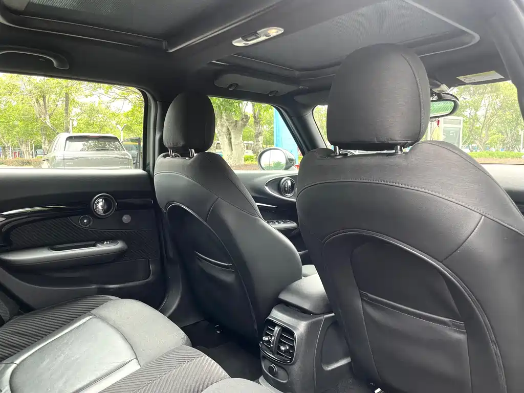MINI Clubman 2018 — фото 15