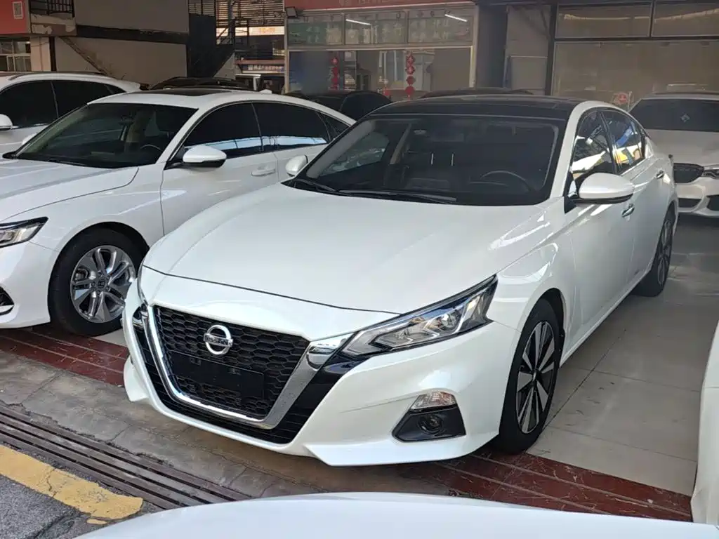 Nissan Teana 2021 — фото 1