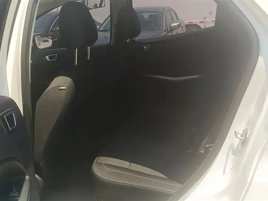 Ford Ecosport 2019 — фото 11
