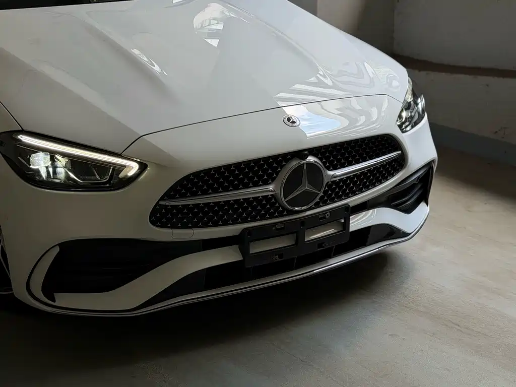 Mercedes-Benz C-Class 2023 — фото 24