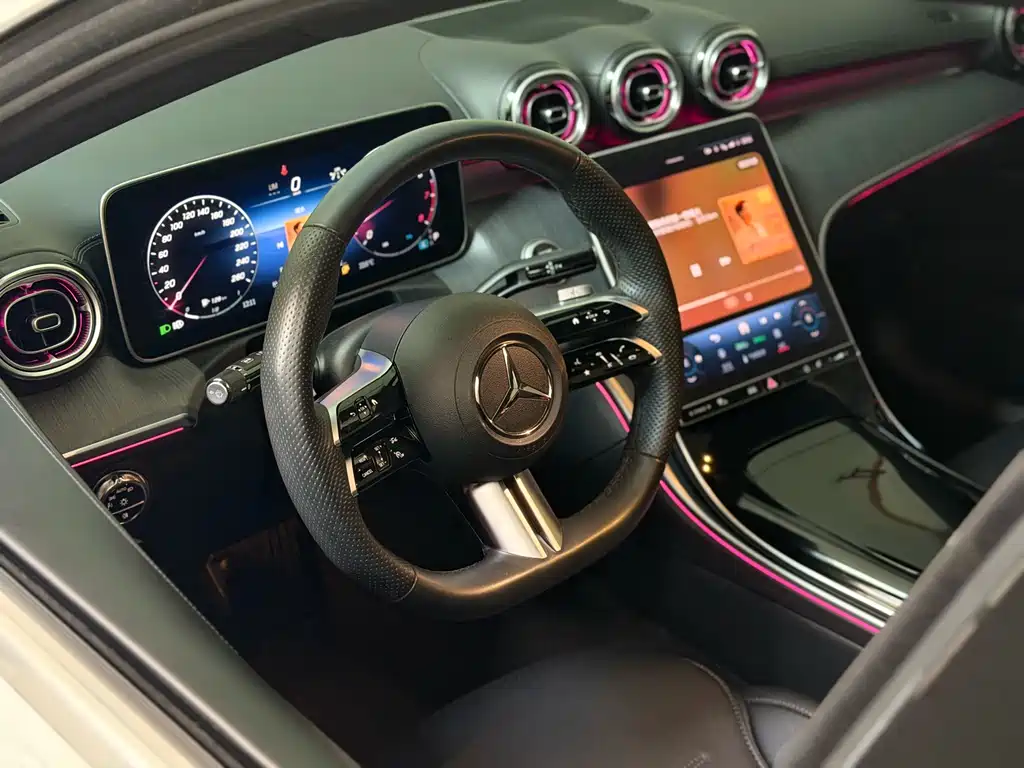 Mercedes-Benz C-Class 2023 — фото 15