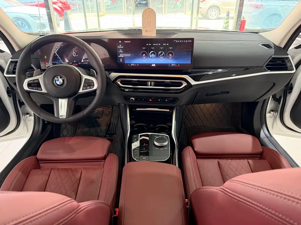 BMW 3 Series 2023 — фото 11