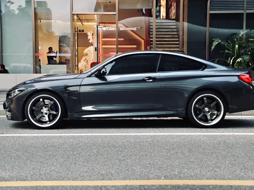 BMW M4 2020 — фото 2