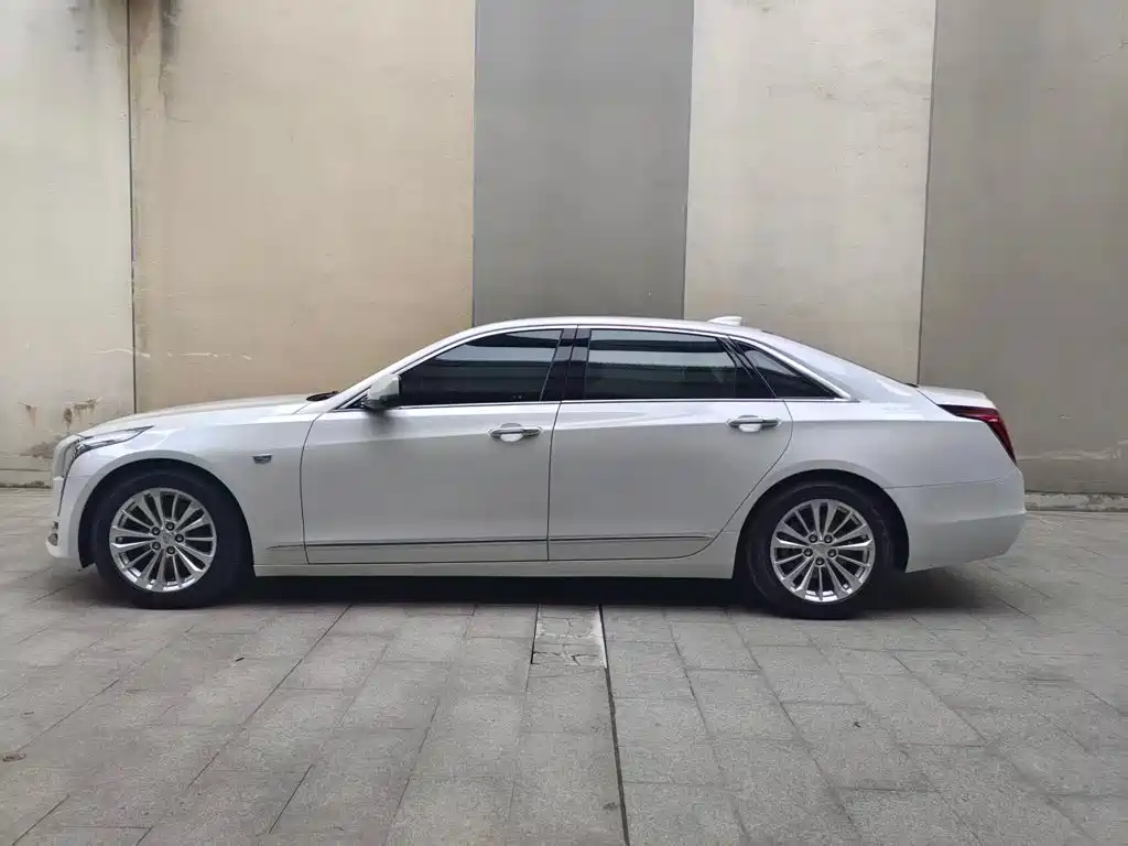 Cadillac CT6 2018 — фото 3