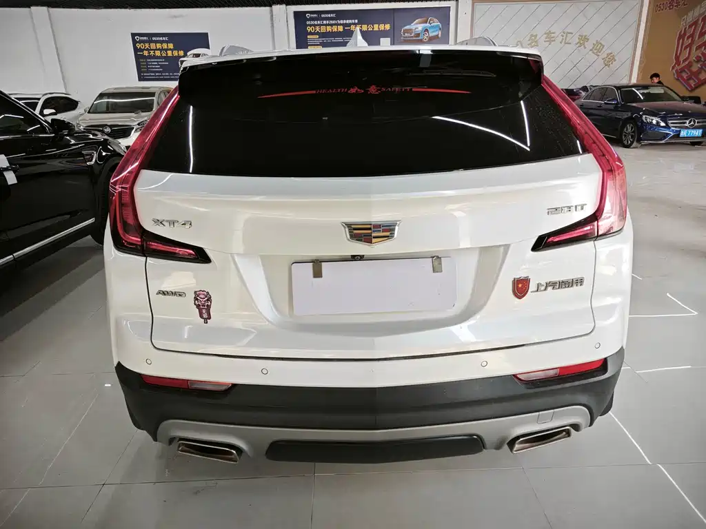 Cadillac XT4 2021 — фото 10