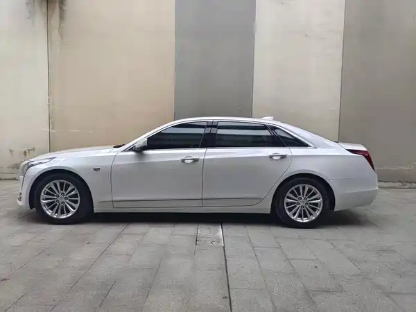 Cadillac CT6 2018