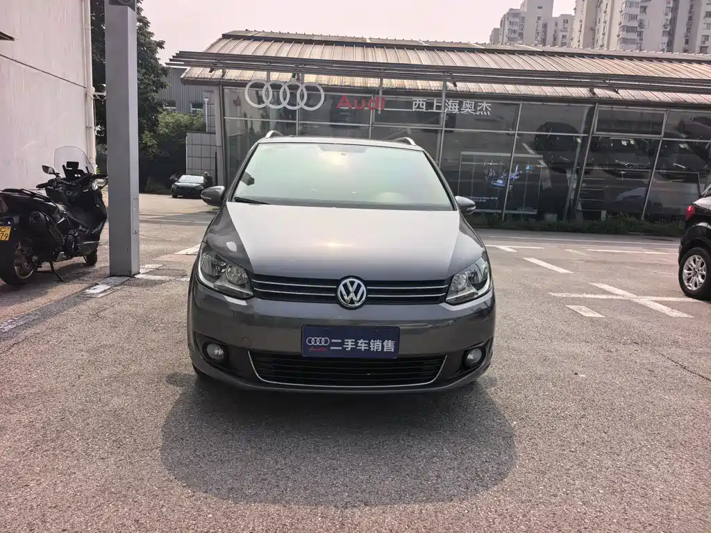 Volkswagen Touran 2013