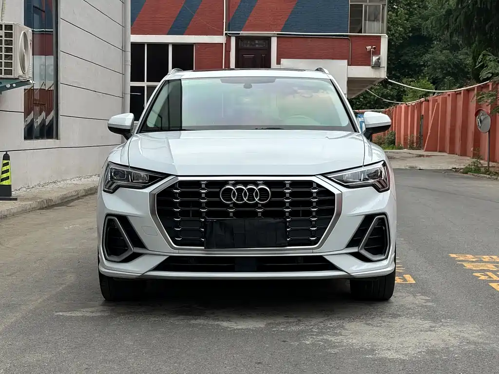 Audi Q3 2023 — фото 2