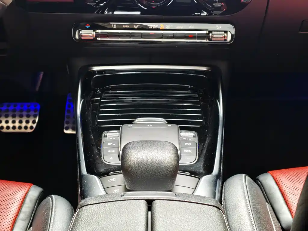 Mercedes-Benz CLA AMG 2021 — фото 13