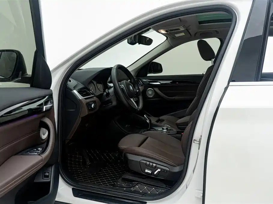 BMW X1 2021 — фото 17