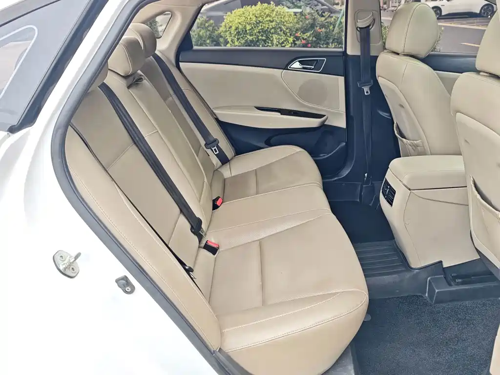 Hyundai Mistra 2015 — фото 19