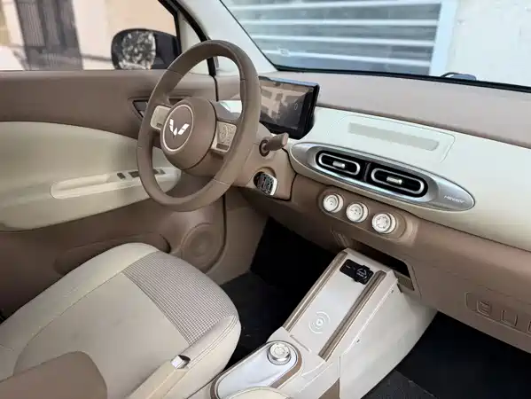 Wuling Hongguang MINIEV 2025
