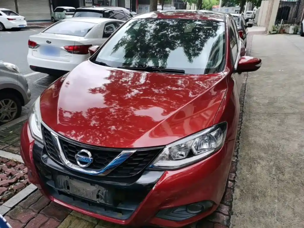 Nissan Tiida 2018