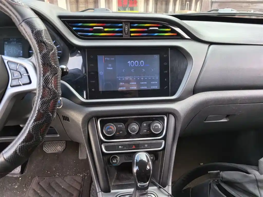 Chery Tiggo 3 2016 — фото 13