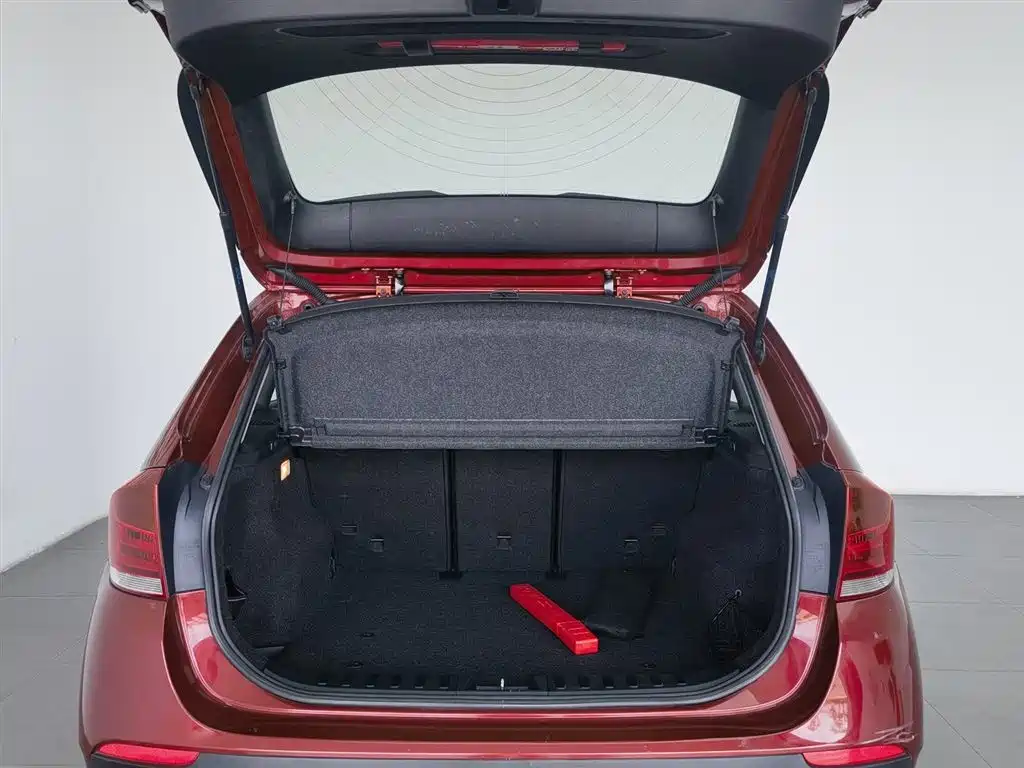 BMW X1 2011 — фото 16