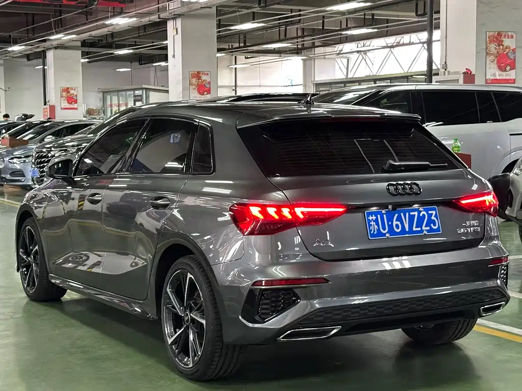 Audi A3 2024 — фото 10