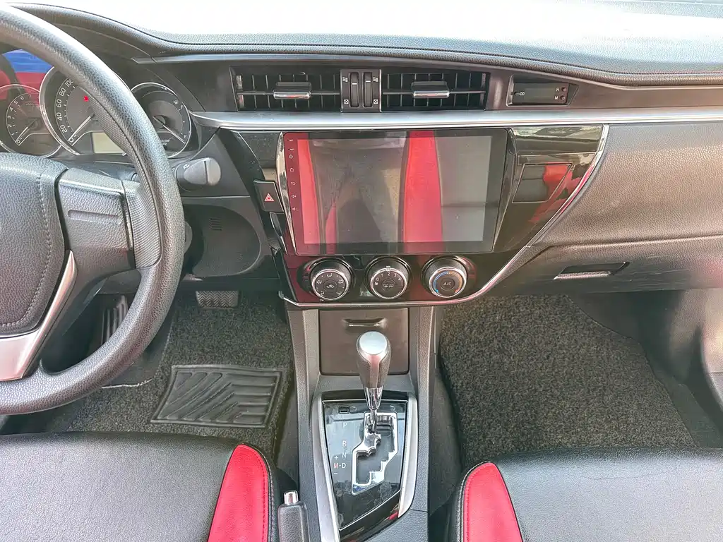 Toyota Corolla 2016 — фото 14
