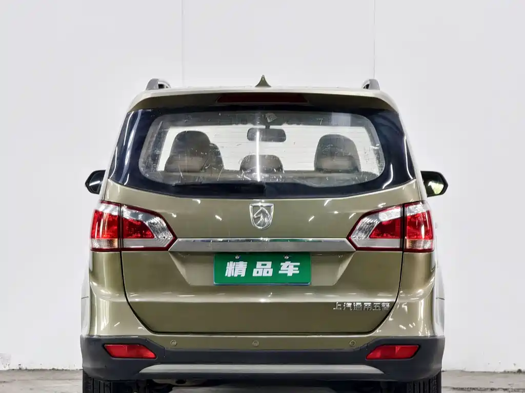 Baojun 730 2015