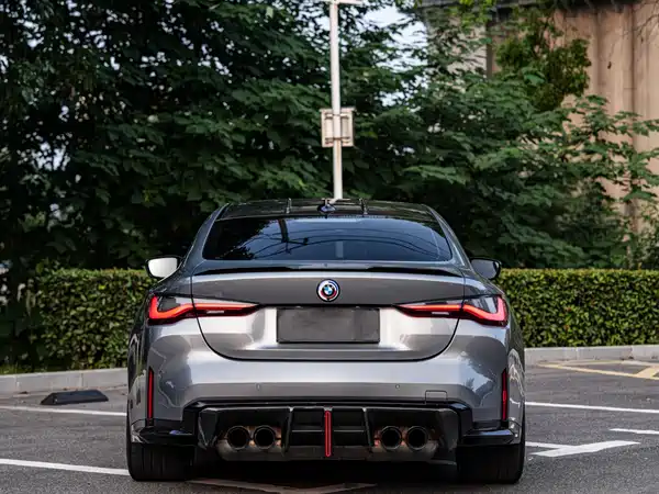 BMW M4 2023