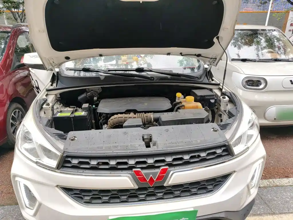 Wuling Hongguang S3 2018 — фото 11