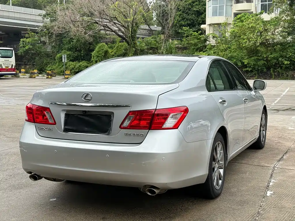 Lexus ES 2009 — фото 12