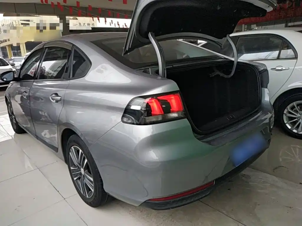 Peugeot 308 2017