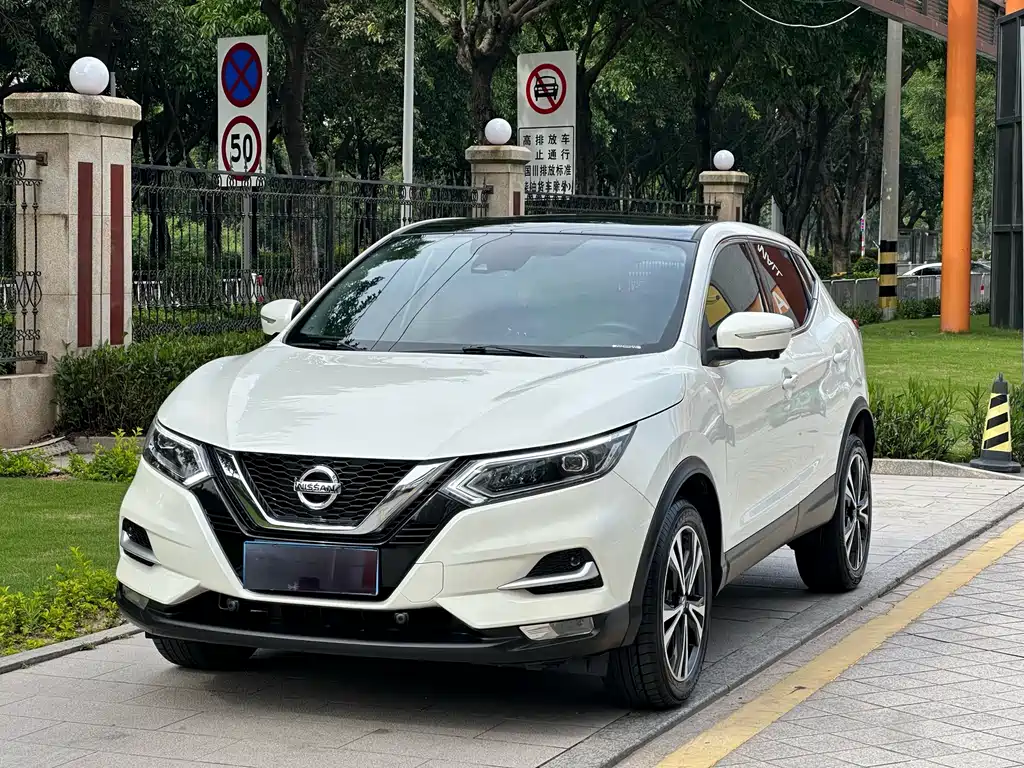 Nissan Qashqai 2021 — фото 1