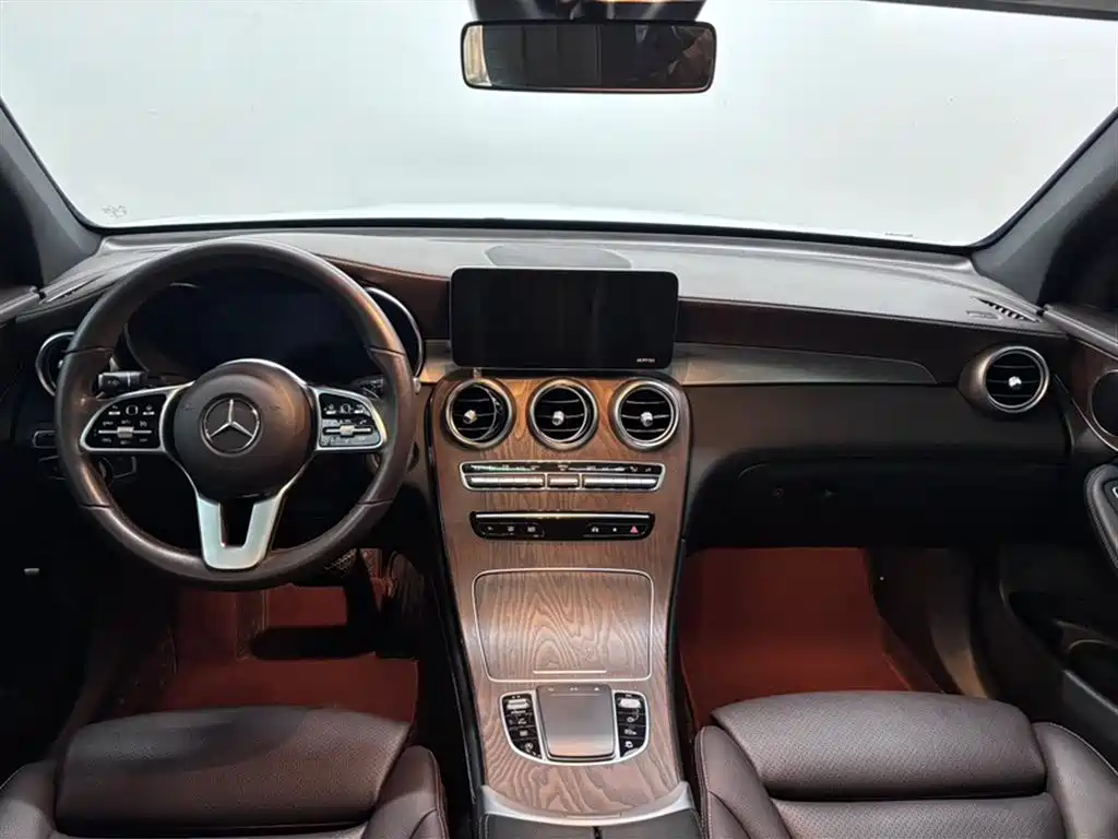 Mercedes-Benz GLC 2020 — фото 11