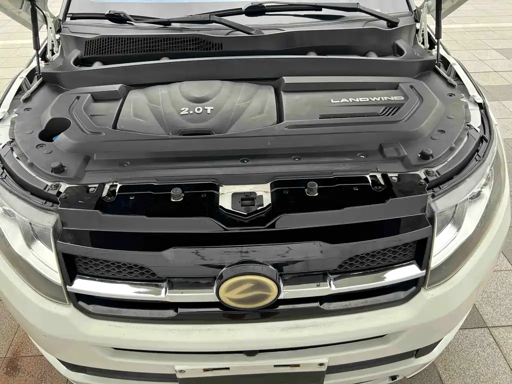 Landwind X7 2015 — фото 30