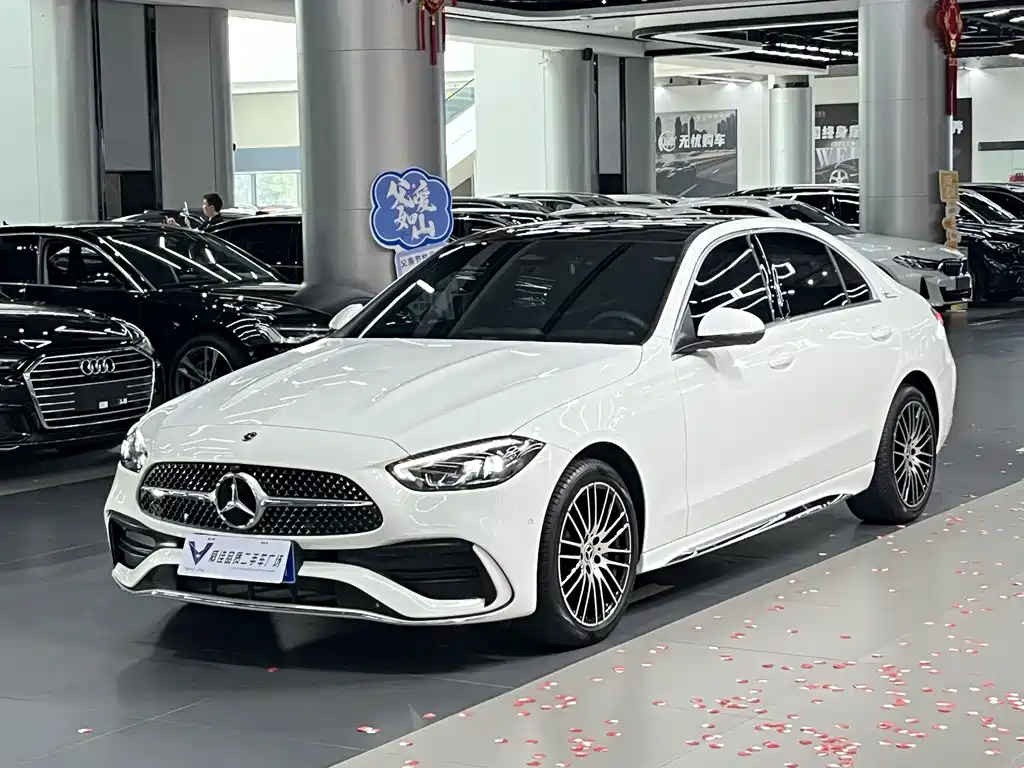 Mercedes-Benz C-Class 2024