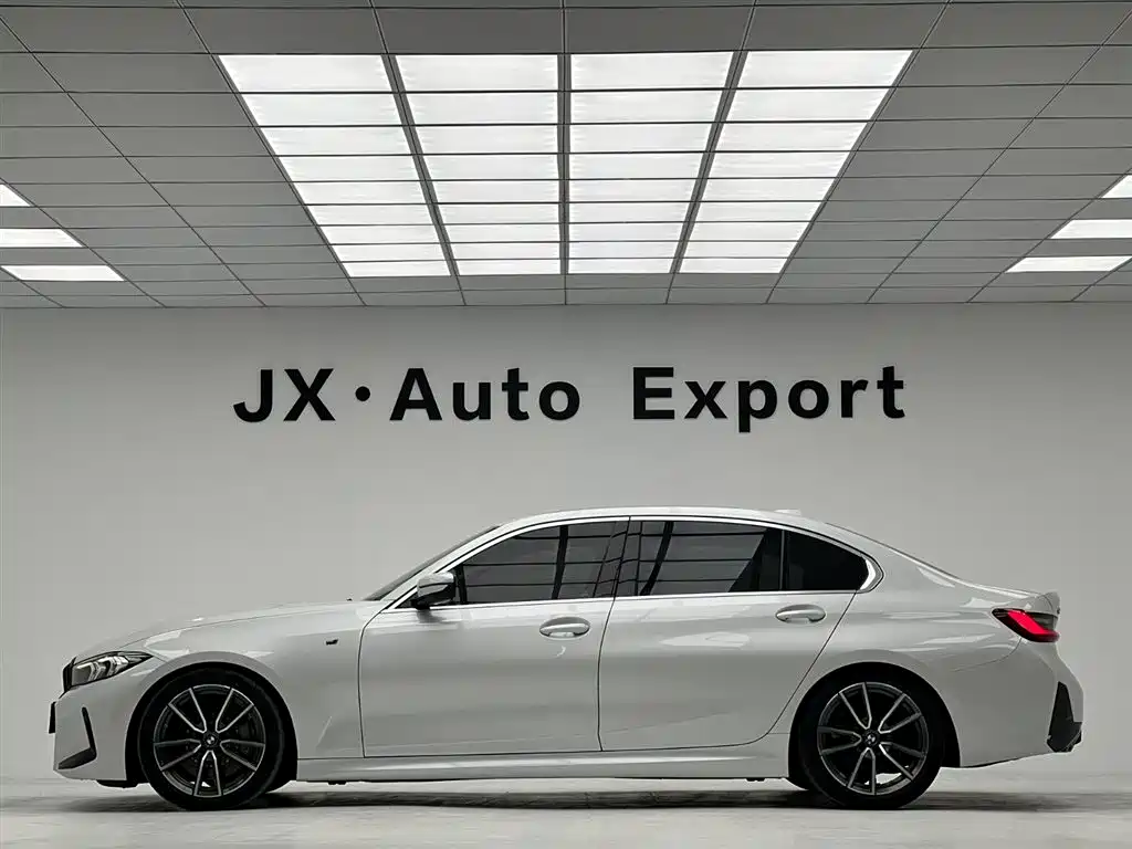 BMW 3 Series 2023