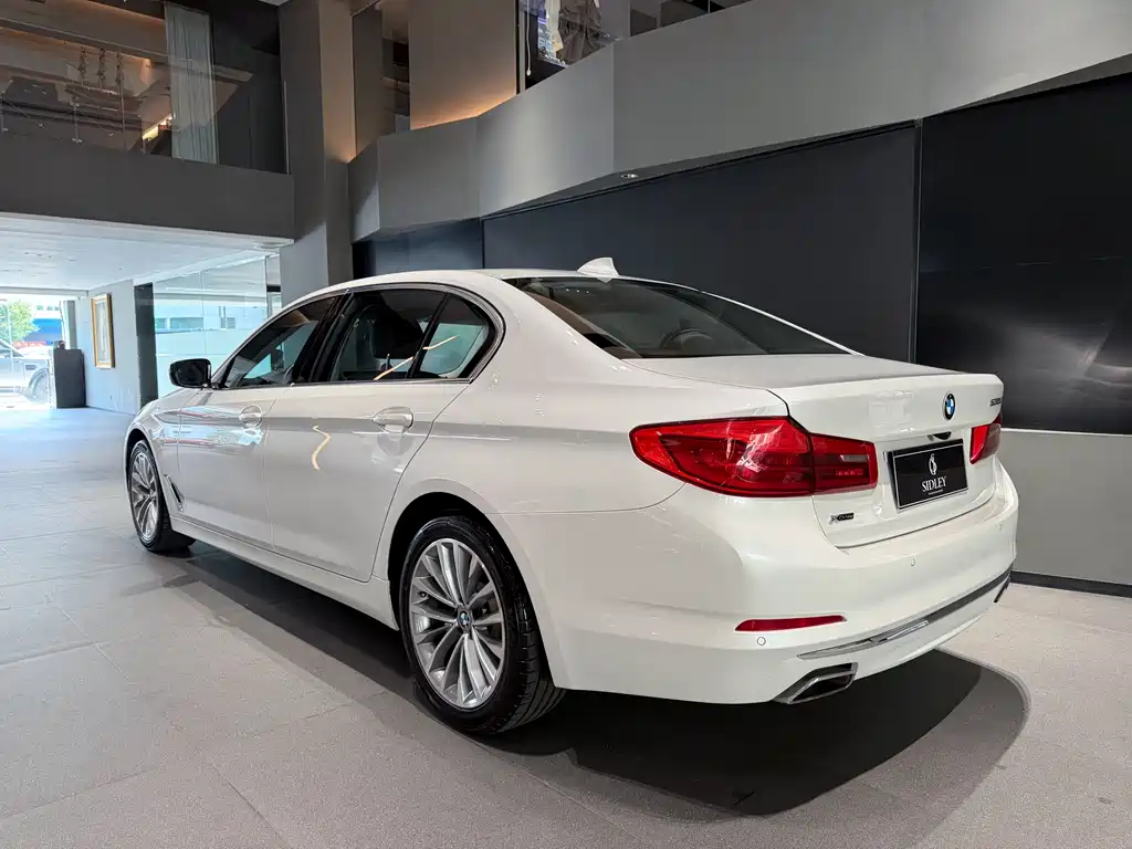 BMW 5 Series 2020