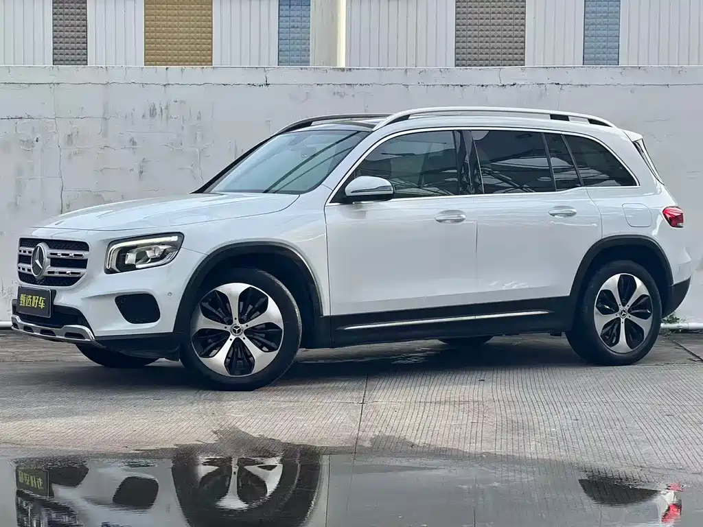 Mercedes-Benz GLB 2021