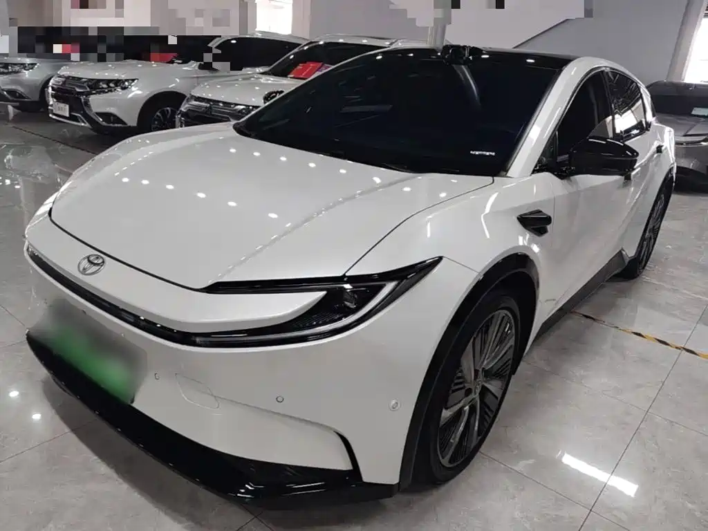 Toyota bZ5 2025