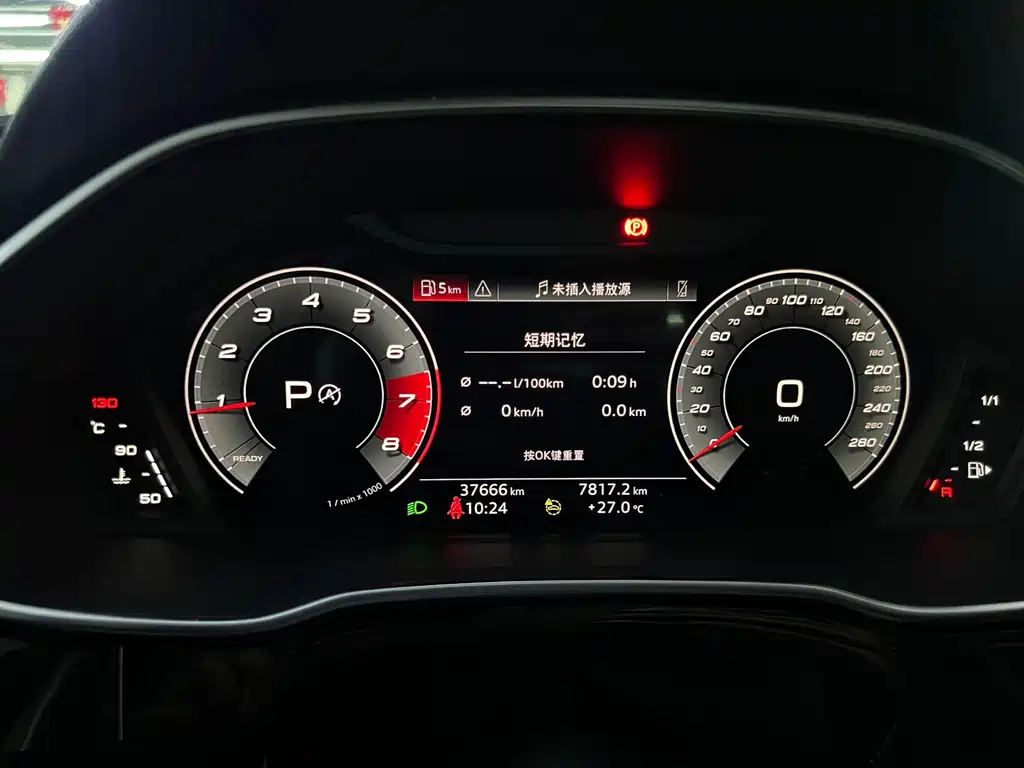 Audi Q3 2022 — фото 14