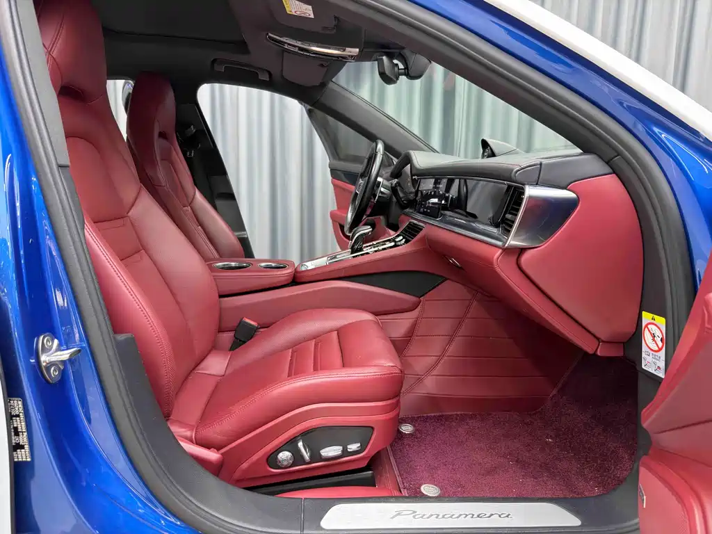 Porsche Panamera 2017 — фото 14
