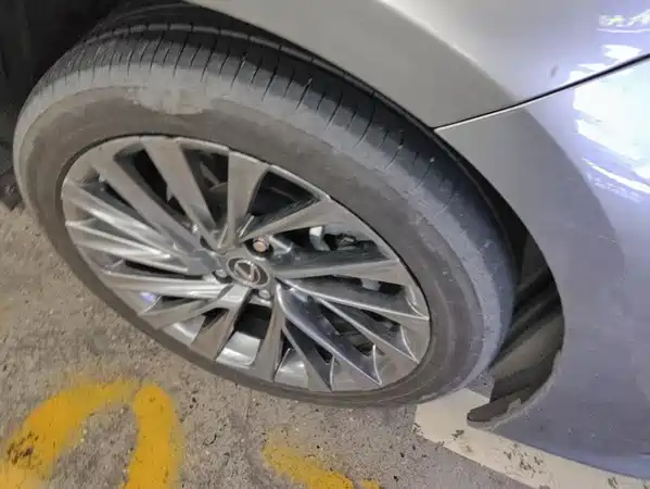 Lexus ES 2024