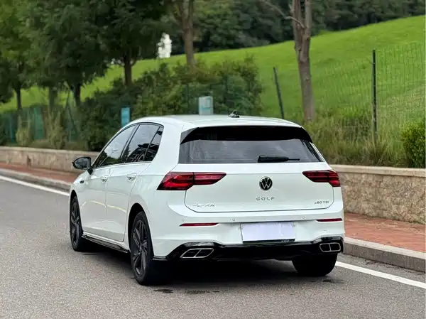 Volkswagen Golf 2023