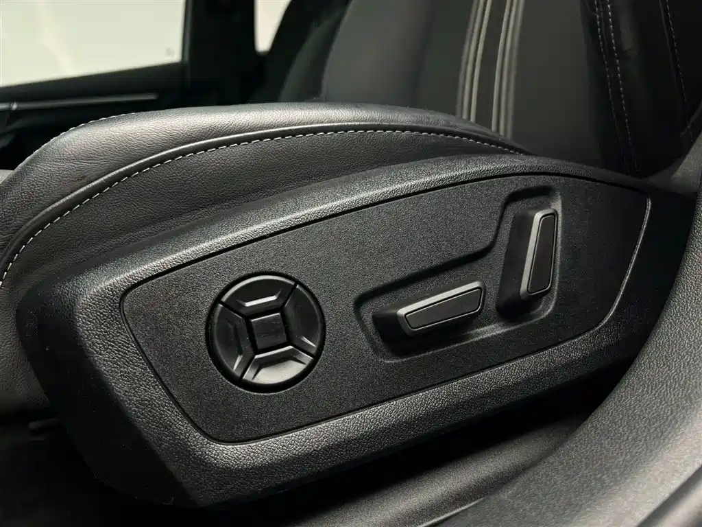Audi A3 2023 — фото 14