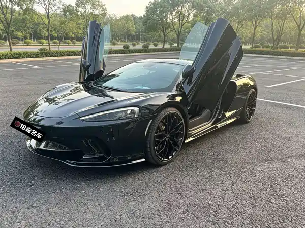 McLaren GT 2023