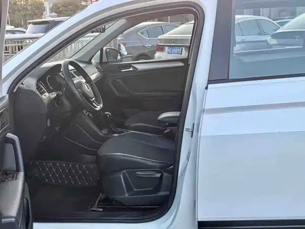 Volkswagen Tiguan L 2021